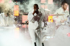 Kendrick Lamar с Imagine Dragons выступили на Grammy 2014 с треком Radioactive m.A.A.d City 4